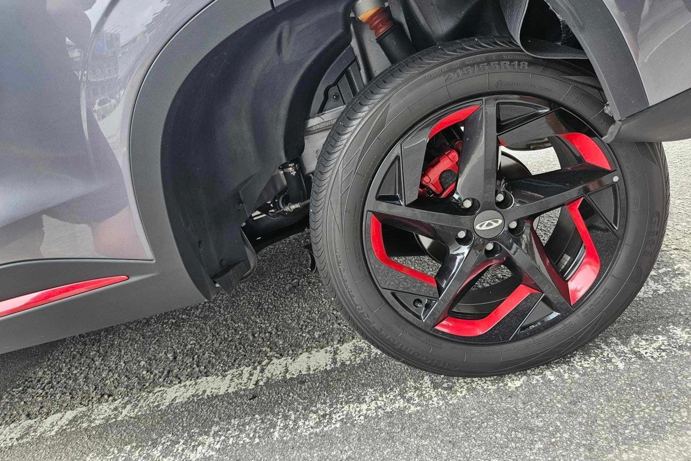 Xe Trung Quốc Chery Omoda C5 sắp bán tại Việt Nam bất ngờ bị gãy trục sau khi đang chạy Xe Trung Quốc Chery Omoda C5 sắp bán tại Việt Nam bất ngờ bị gãy trục sau khi đang chạy