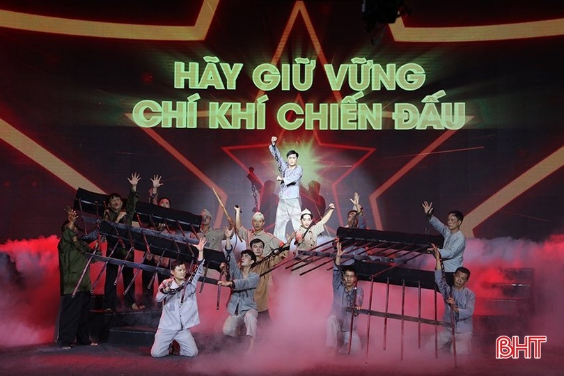 Vận dụng chỉ dẫn của Tổng Bí thư Trần Phú trong công tác xây dựng Đảng Vận dụng chỉ dẫn của Tổng Bí thư Trần Phú trong công tác xây dựng Đảng