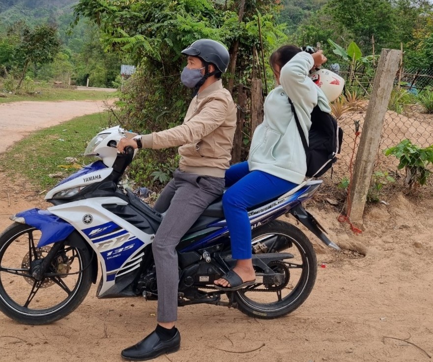 Công đoàn nhà trường đồng hành với học sinh thiểu số ở đô thị vàng