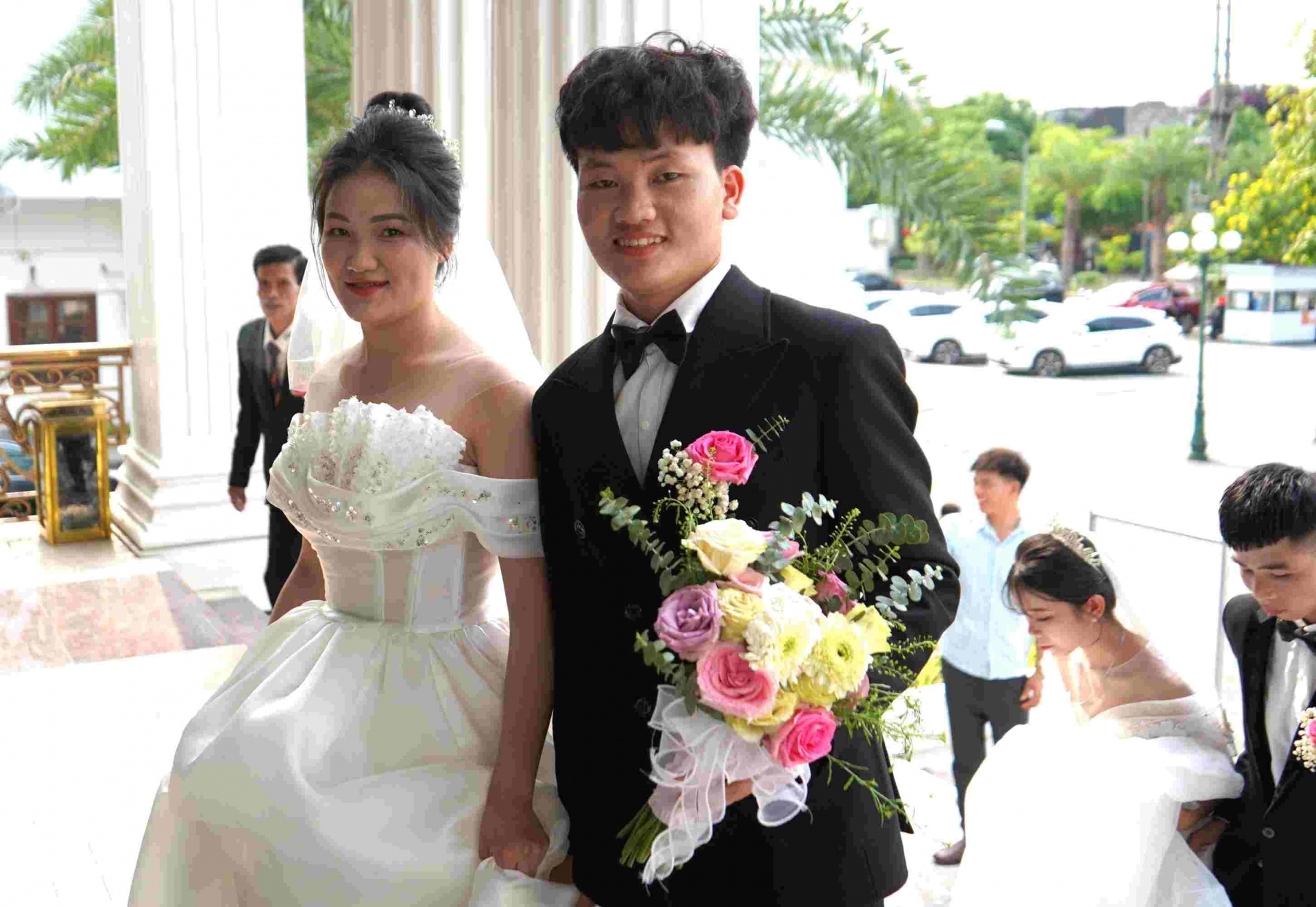 Đám cưới tập thể cho công nhân tại Hải Dương: Ấm áp, xúc động và hạnh phúc ngập tràn Đám cưới tập thể cho công nhân tại Hải Dương: Ấm áp, xúc động và hạnh phúc ngập tràn