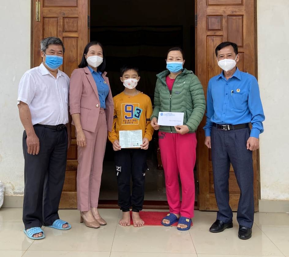 Người chị em thân thiết trong ngôi nhà chung Công đoàn ngành Y tế Người chị em thân thiết trong ngôi nhà chung Công đoàn ngành Y tế