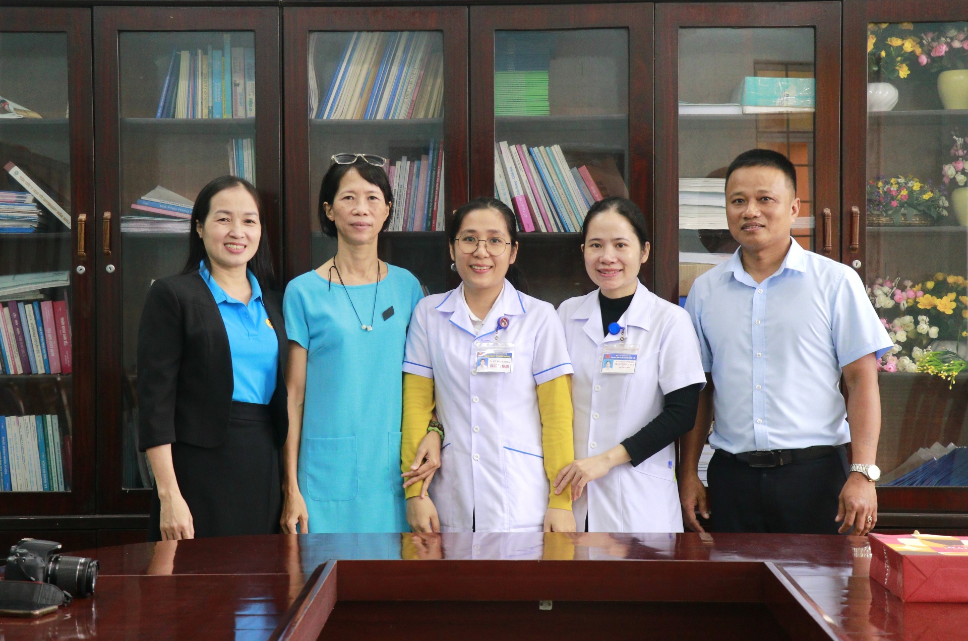 Người chị em thân thiết trong ngôi nhà chung Công đoàn ngành Y tế Người chị em thân thiết trong ngôi nhà chung Công đoàn ngành Y tế