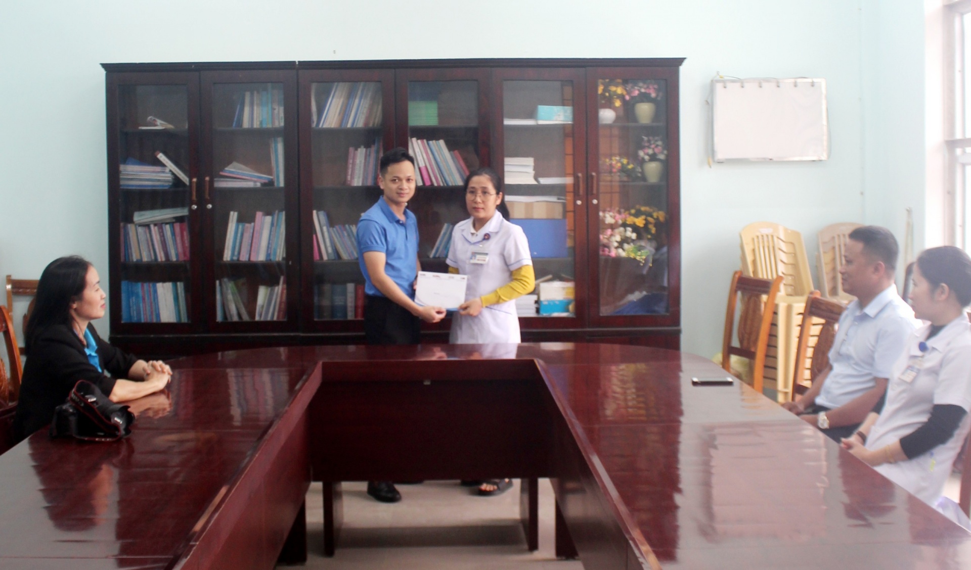 Người chị em thân thiết trong ngôi nhà chung Công đoàn ngành Y tế Người chị em thân thiết trong ngôi nhà chung Công đoàn ngành Y tế