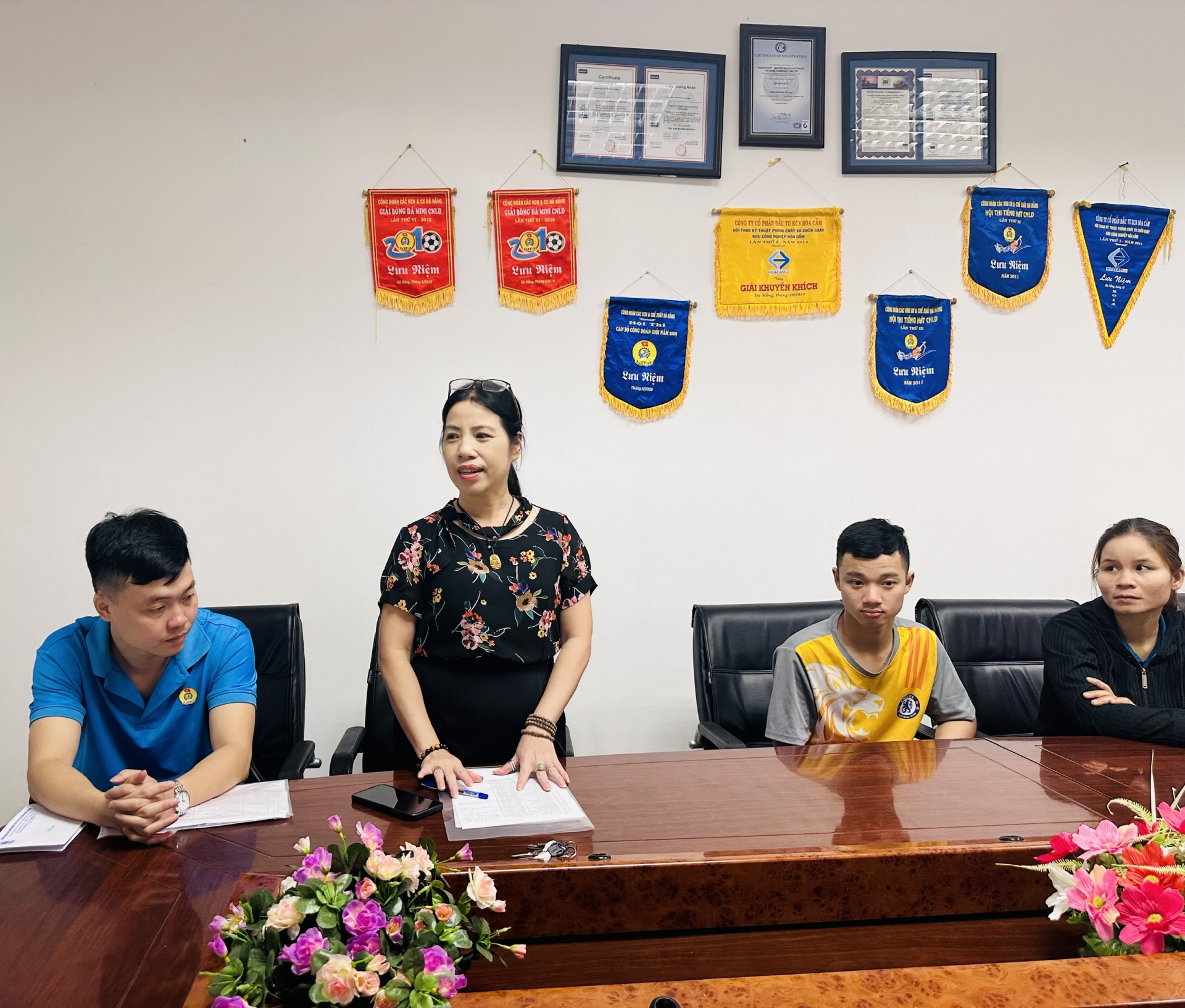 Người lao động Đà Nẵng hạnh phúc nhận món quà bất ngờ dịp Tháng Công nhân