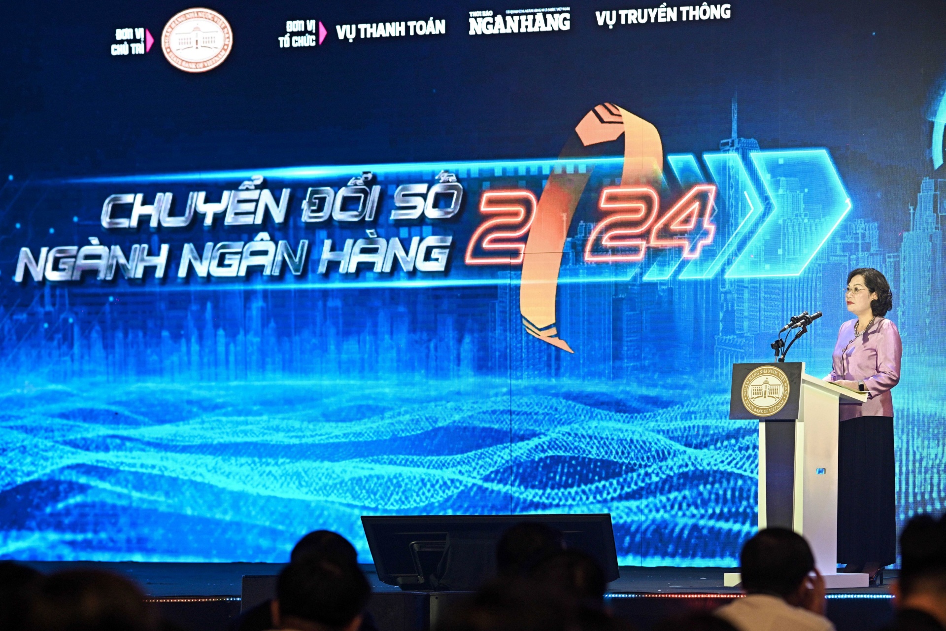 Thống đốc NHNN Nguyễn Thị Hồng phát biểu tại sự kiện Thống đốc NHNN Nguyễn Thị Hồng phát biểu tại sự kiện