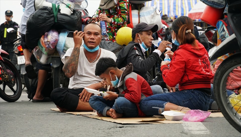 Thân phận “ngụ cư” của những lao động ly hương