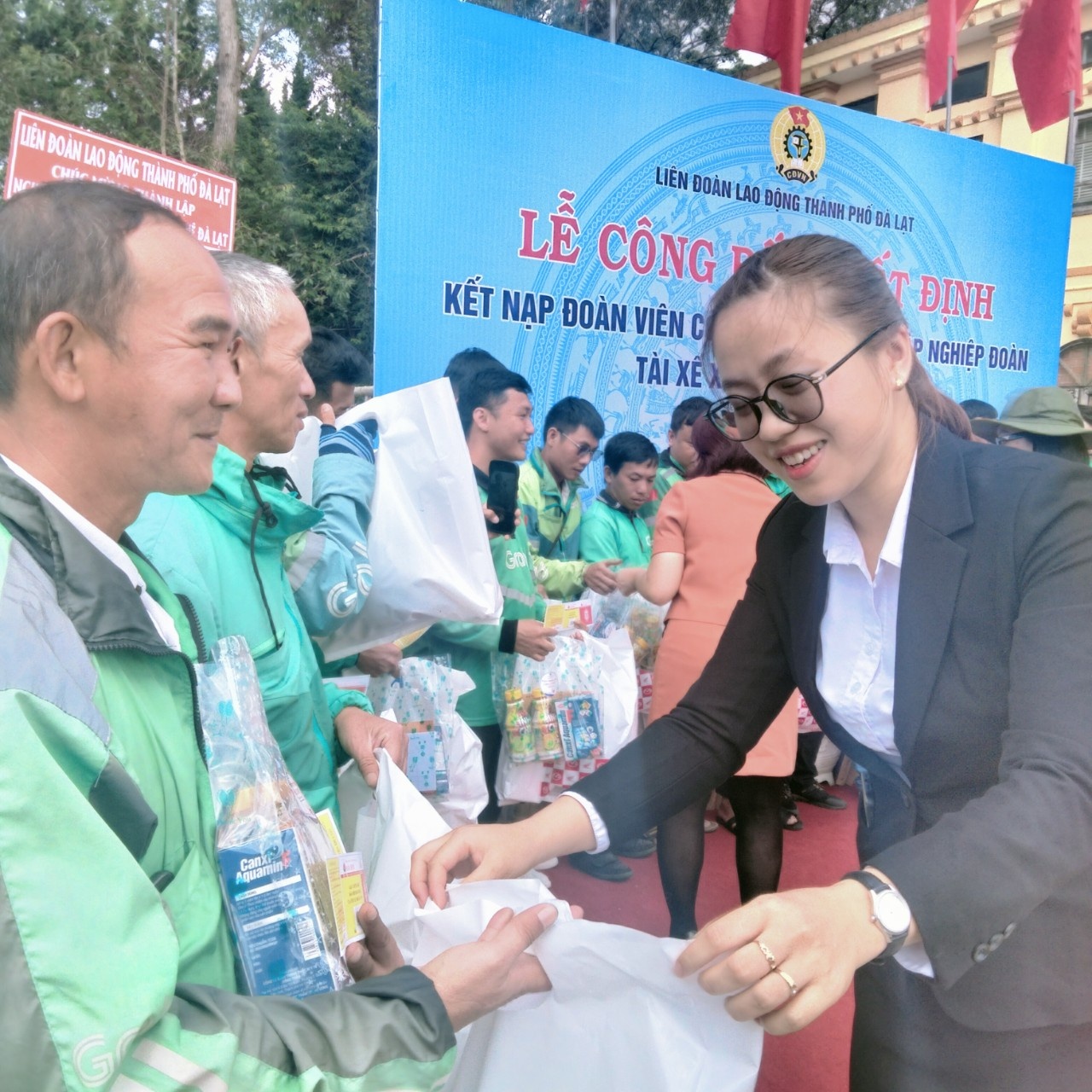 Tài xế xe công nghệ mong vào nghiệp đoàn để được bảo vệ quyền lợi