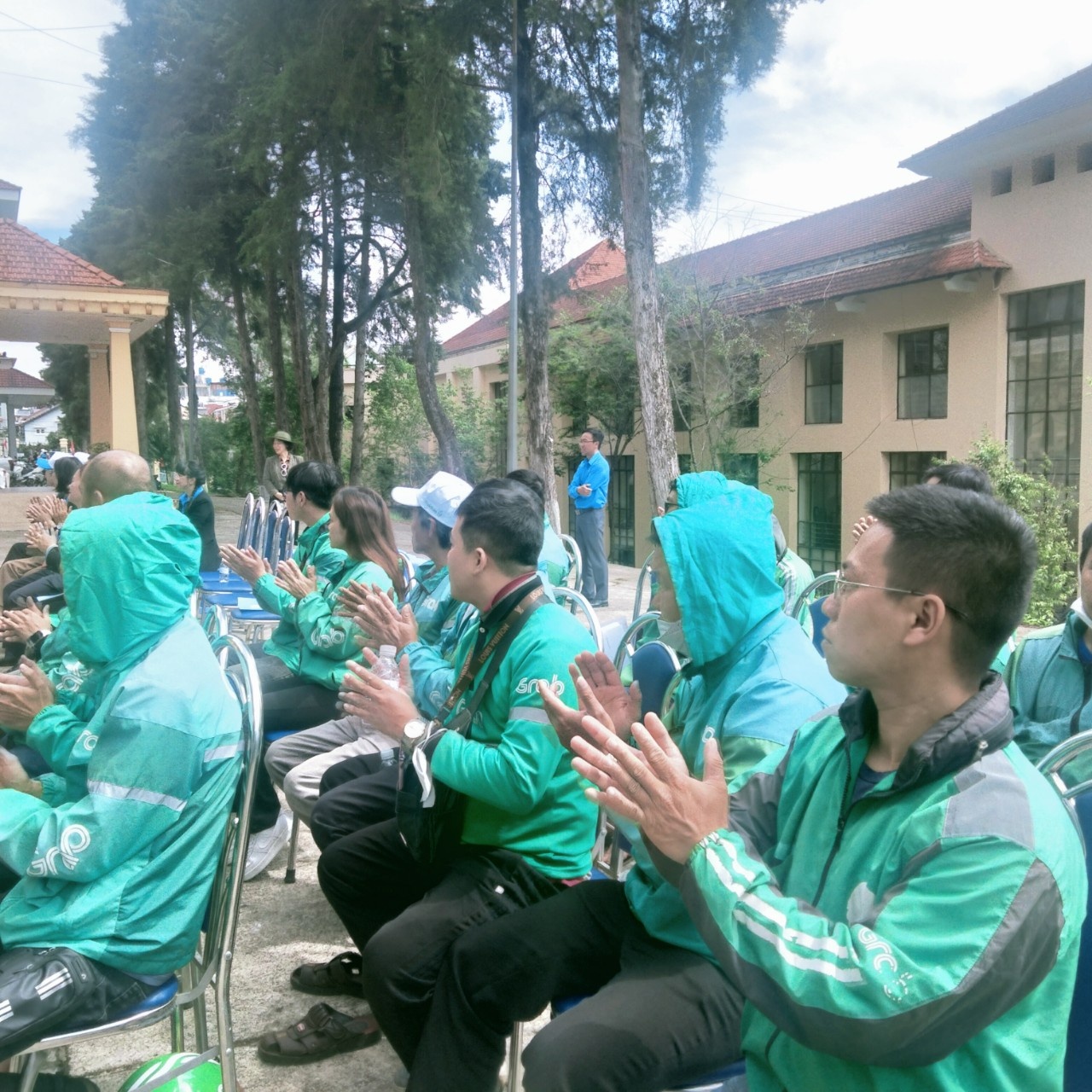 Tài xế xe công nghệ mong vào nghiệp đoàn để được bảo vệ quyền lợi