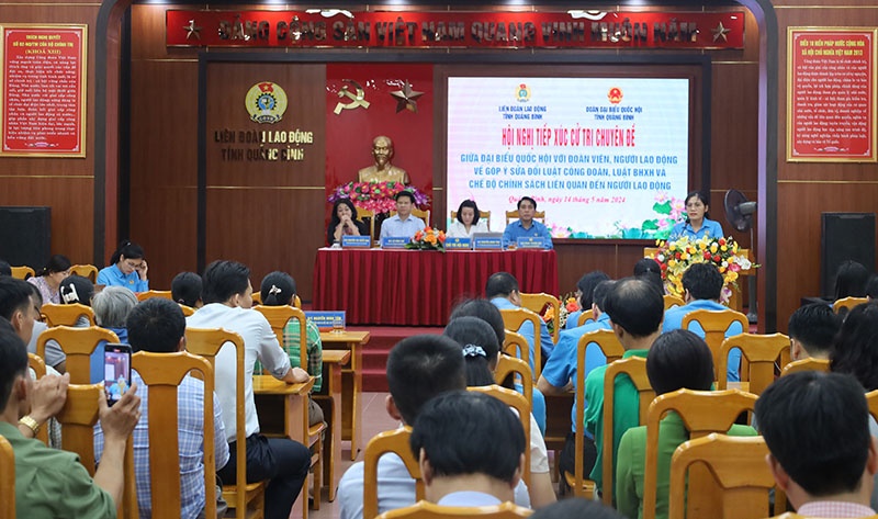 Những trăn trở của NLĐ Quảng Bình được Đoàn Đại biểu Quốc hội tiếp thu, nghiên cứu Những trăn trở của NLĐ Quảng Bình được Đoàn Đại biểu Quốc hội tiếp thu, nghiên cứu