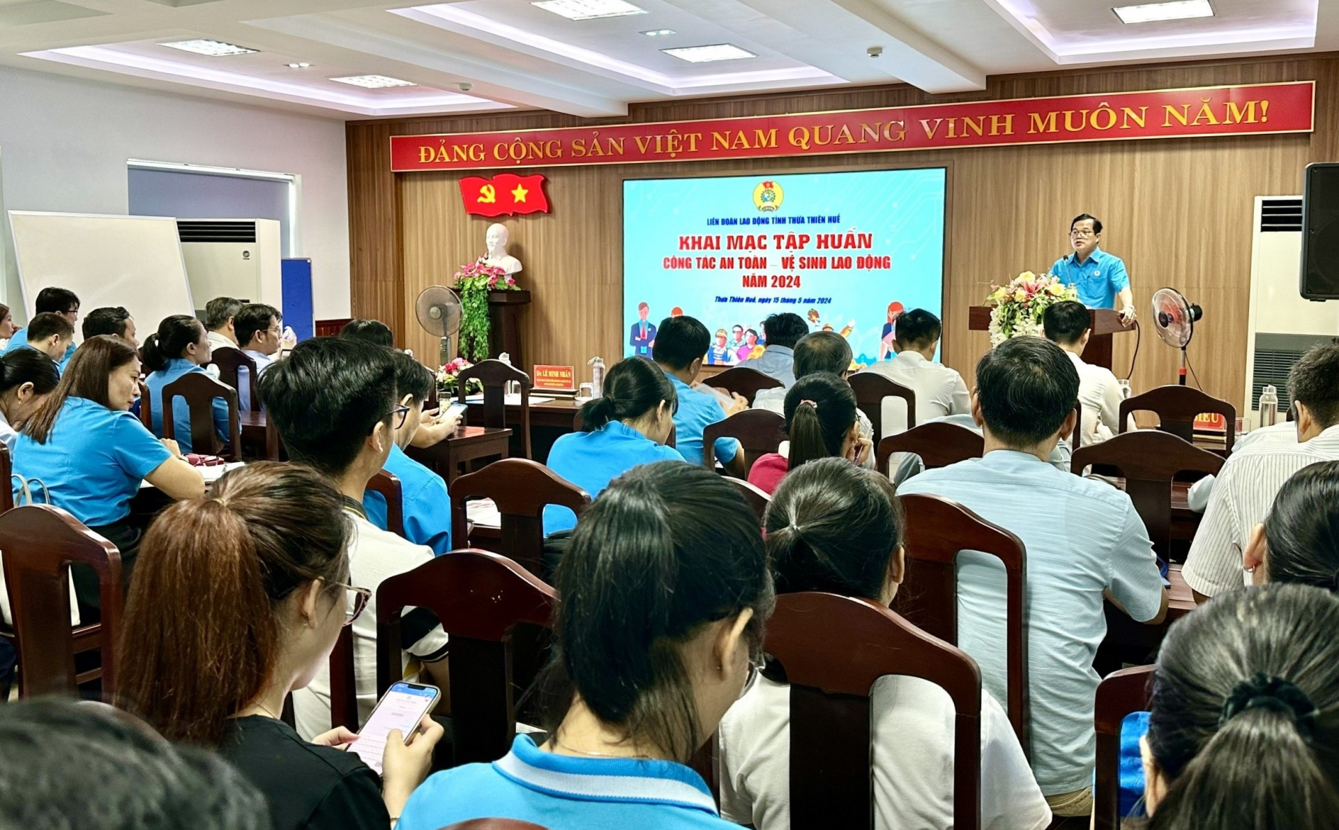 Trang bị kiến thức ATVSLĐ cho cán bộ công đoàn Thừa Thiên Huế