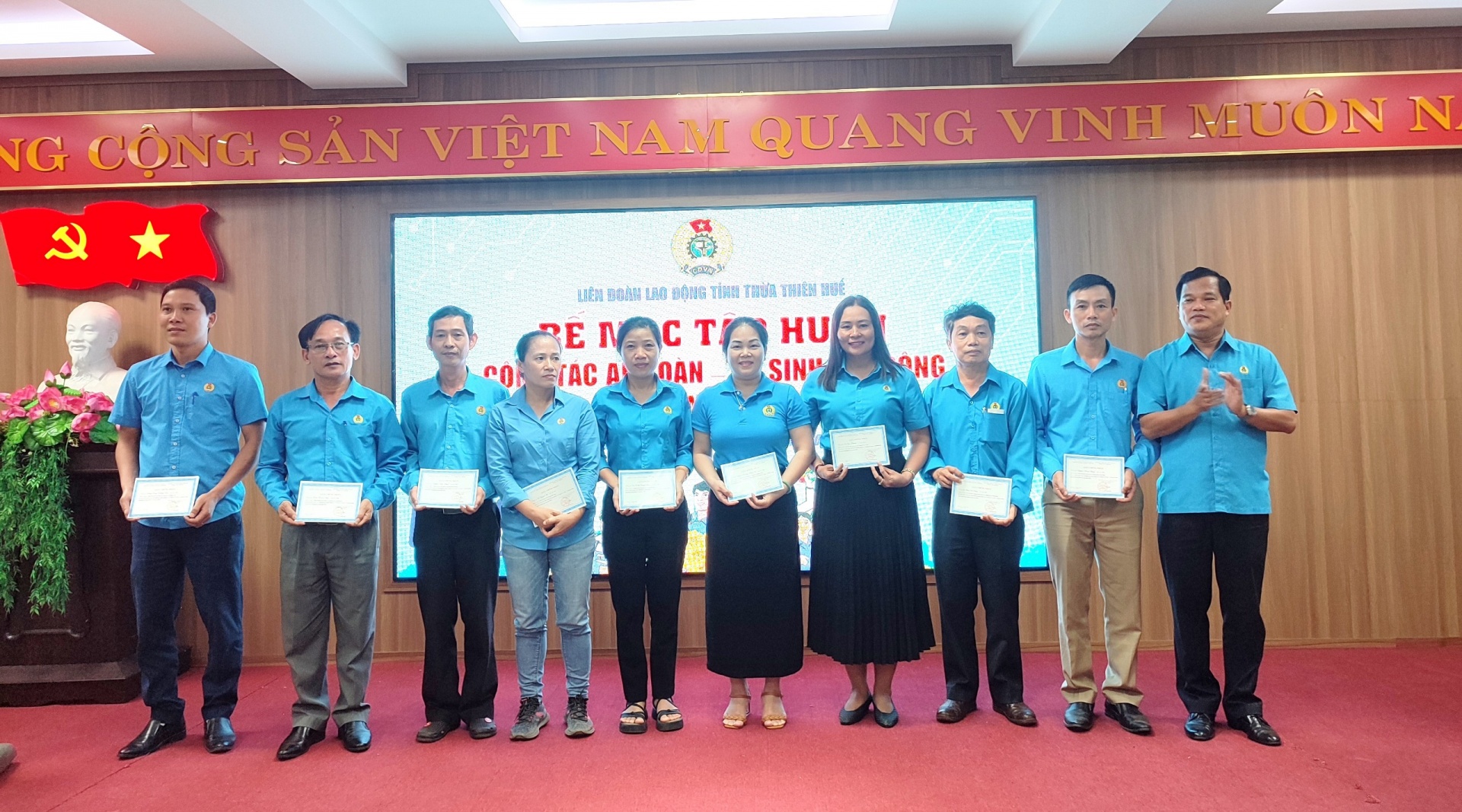 Trang bị kiến thức ATVSLĐ cho cán bộ công đoàn Thừa Thiên Huế