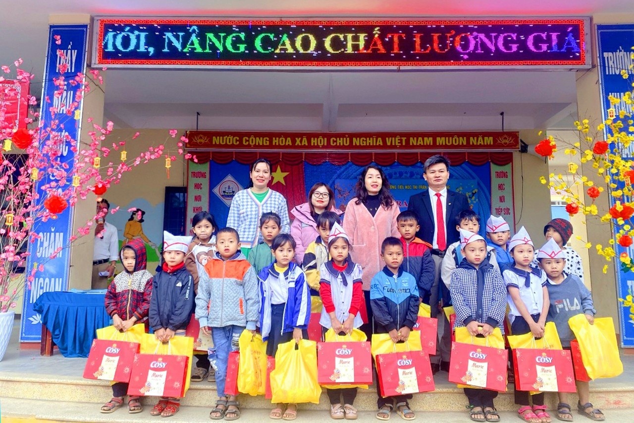 Công đoàn Trường TH thị trấn Krông Klang: điểm tựa vững chắc cho đoàn viên Công đoàn Trường TH thị trấn Krông Klang: điểm tựa vững chắc cho đoàn viên