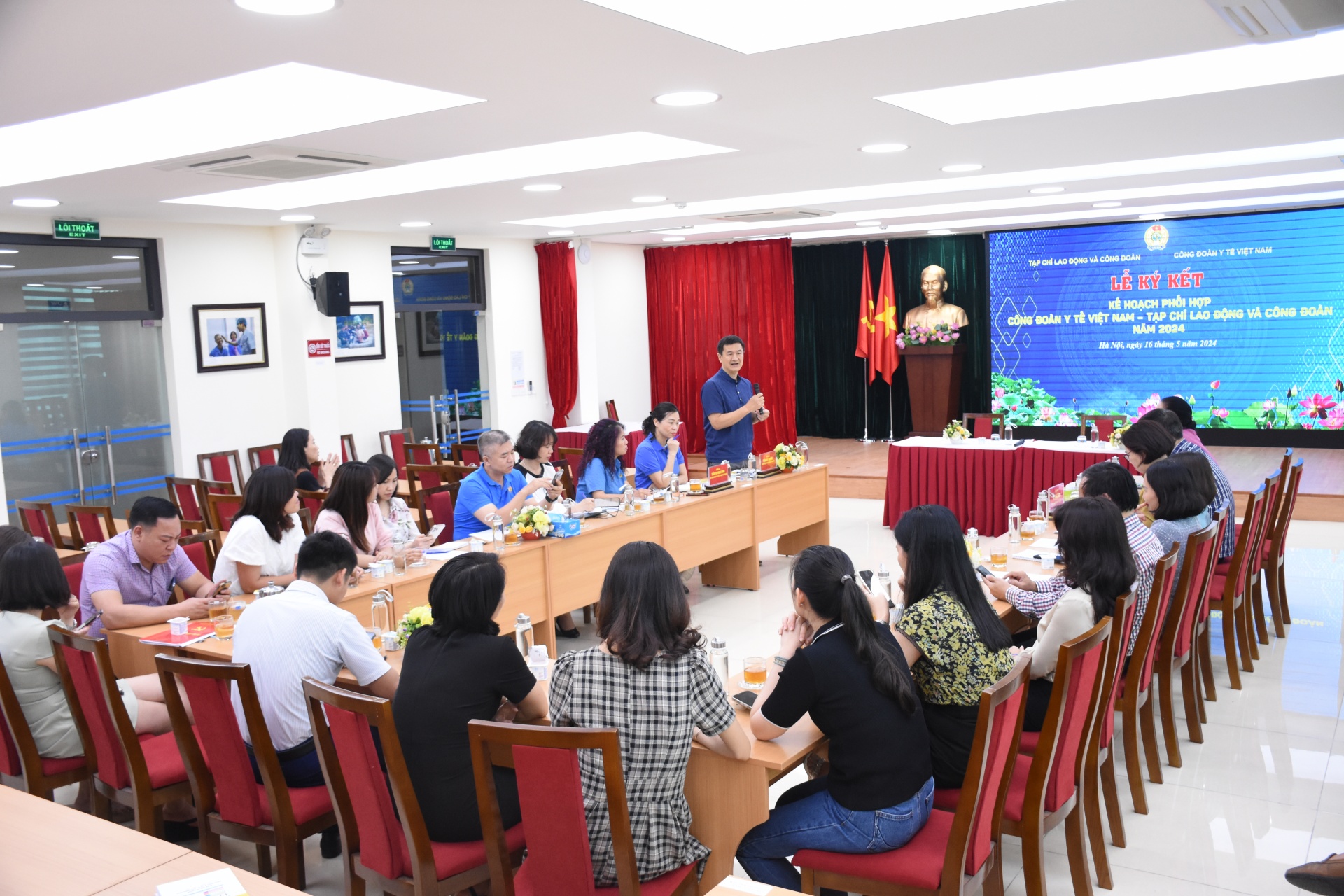 Đẩy mạnh phối hợp giữa Công đoàn Y tế Việt Nam với Tạp chí Lao động và Công đoàn Đẩy mạnh phối hợp giữa Công đoàn Y tế Việt Nam với Tạp chí Lao động và Công đoàn