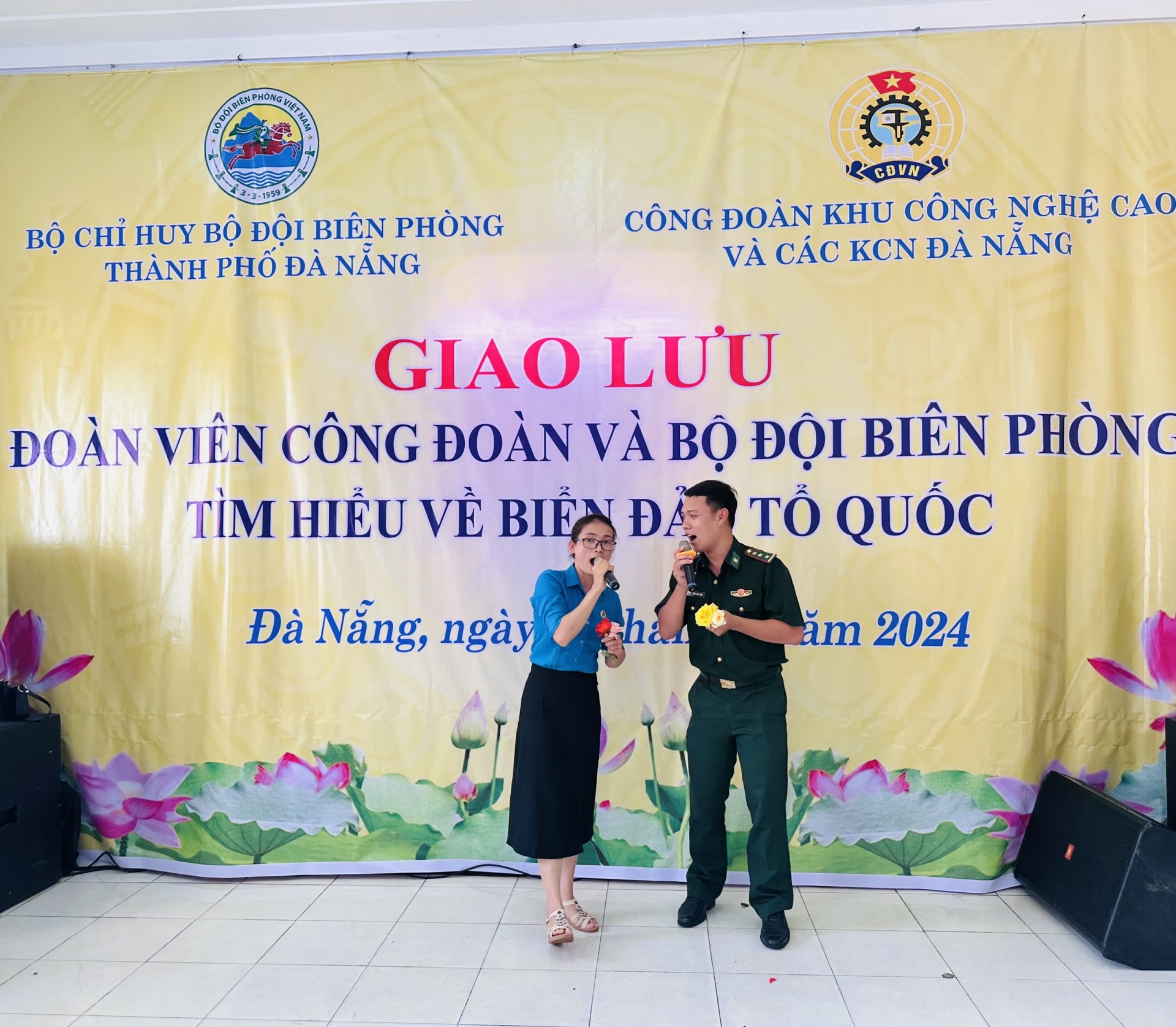 Đà Nẵng: Công đoàn tặng 1.000 lá cờ tổ quốc cho chiến sĩ biên phòng và ngư dân bám biển