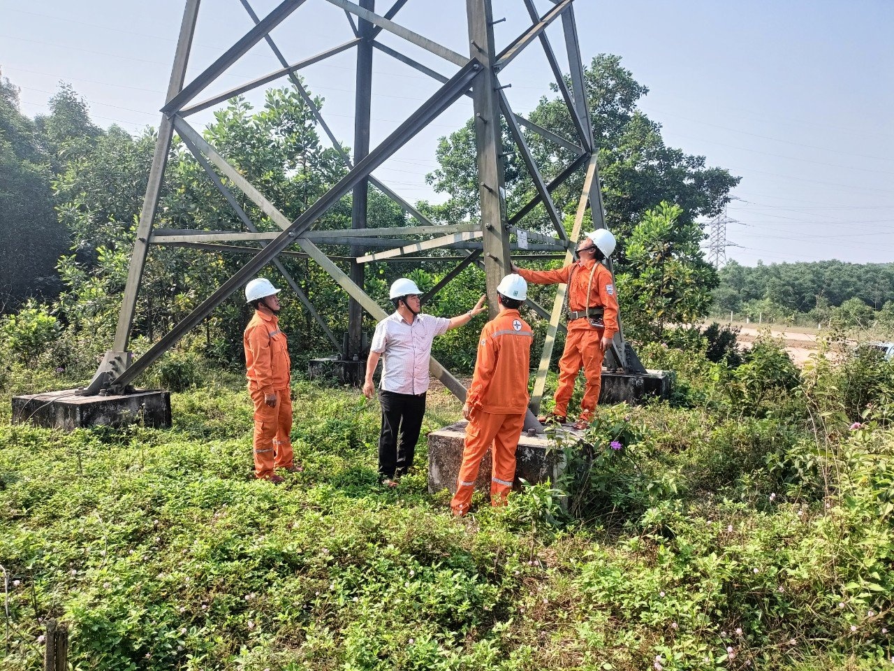 Đội trưởng Nguyễn Hải Nam - người truyền lửa đam mê trong công việc Đội trưởng Nguyễn Hải Nam - người truyền lửa đam mê trong công việc