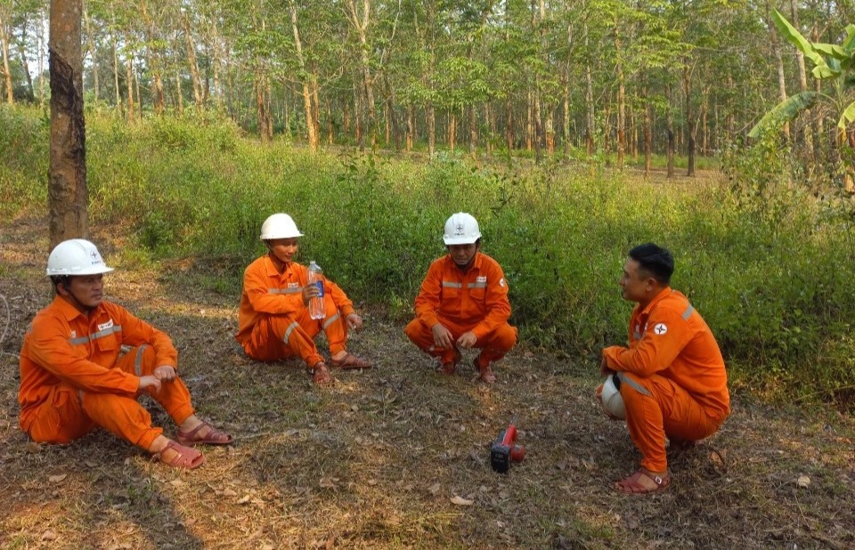 Anh Hoàng Văn Cử - người cán bộ công đoàn gương mẫu, người chỉ huy của những công trình