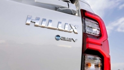 Phiên bản bán tải điện Toyota Hilux lộ diện, dự kiến bán ra năm sau