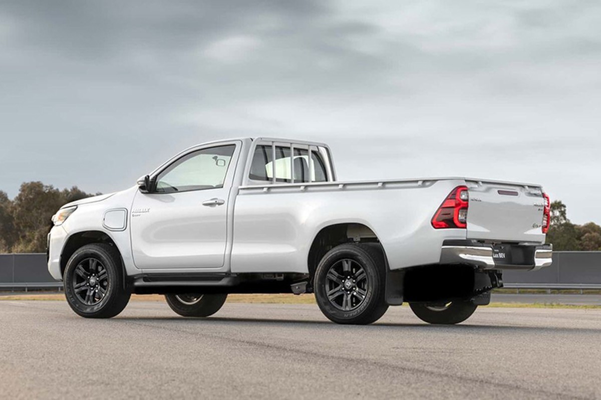 Toyota HiLux chạy điện bán ra năm sau có diện mạo như thế nào? Toyota HiLux chạy điện bán ra năm sau có diện mạo như thế nào?