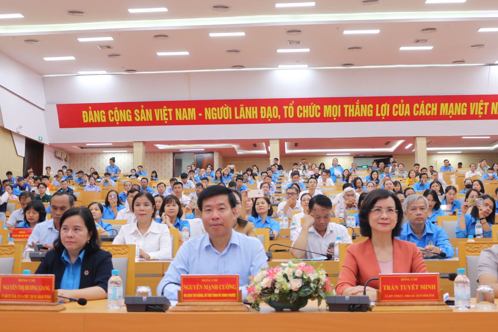 Bình Phước: 168 ý kiến, kiến nghị của CNLĐ trong buổi đối thoại với Bí thư Tỉnh ủy Bình Phước: 168 ý kiến, kiến nghị của CNLĐ trong buổi đối thoại với Bí thư Tỉnh ủy