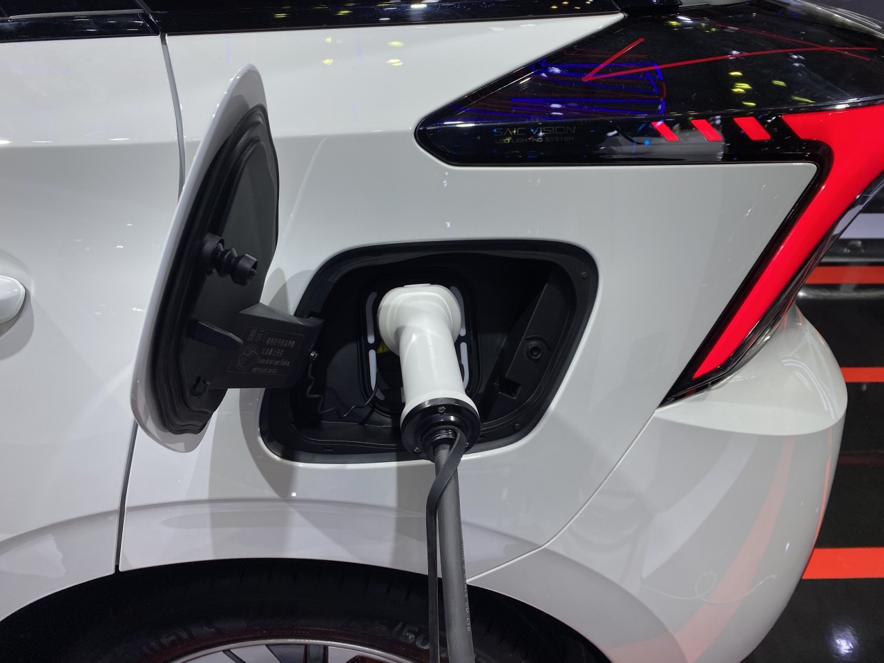 Xe điện MG4 chốt lịch ra mắt, đối thủ mới của VF6 Xe điện MG4 chốt lịch ra mắt, đối thủ mới của VF6