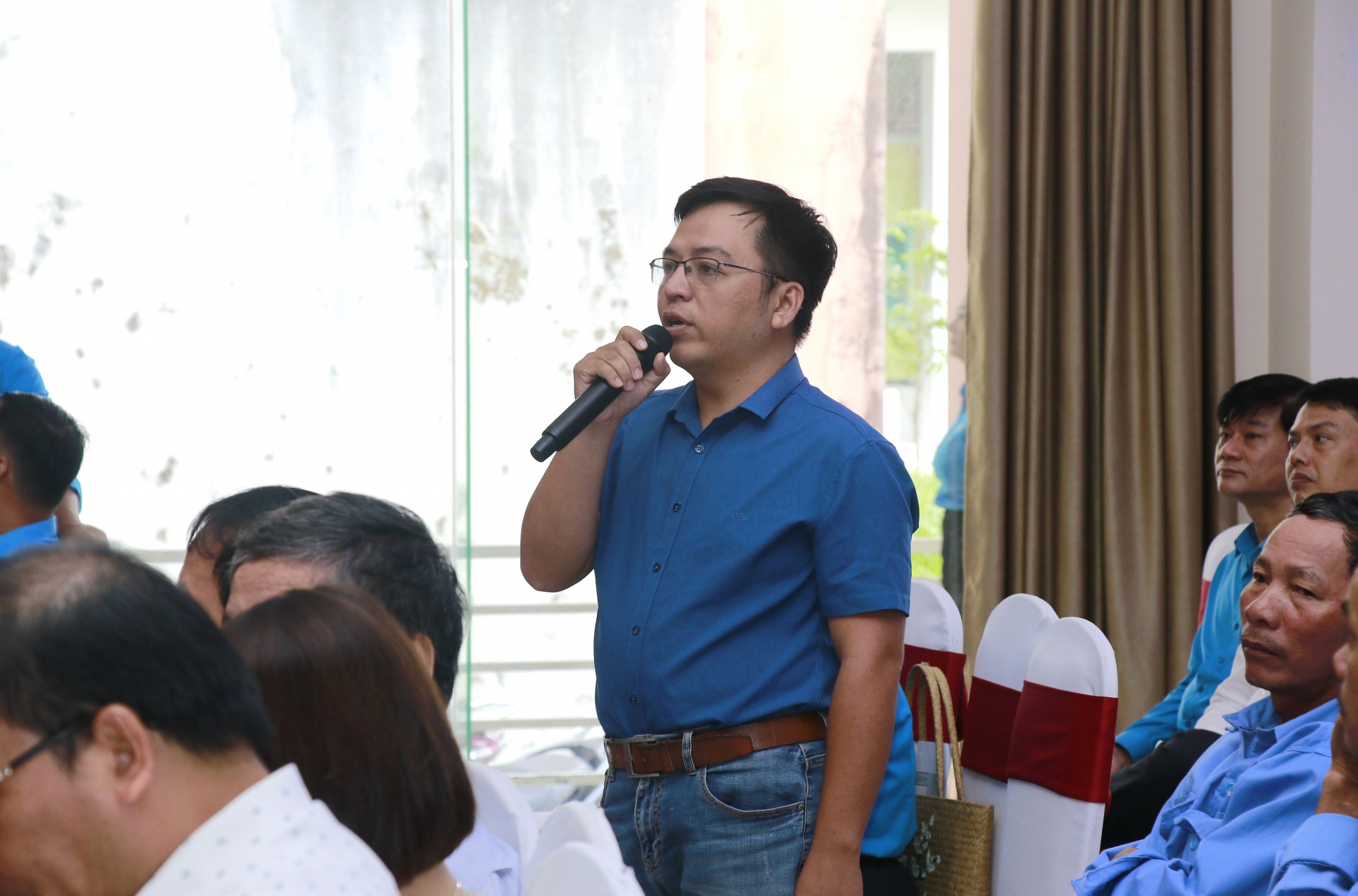 Lãnh đạo tỉnh Thừa Thiên Huế đối thoại trực tiếp với đoàn viên, người lao động