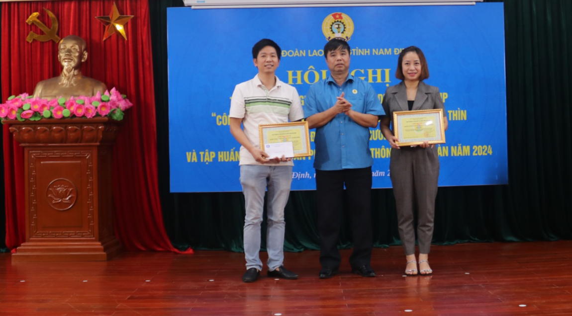 “Cuộc thi video clip thúc đẩy sức sáng tạo của cán bộ công đoàn” “Cuộc thi video clip thúc đẩy sức sáng tạo của cán bộ công đoàn”