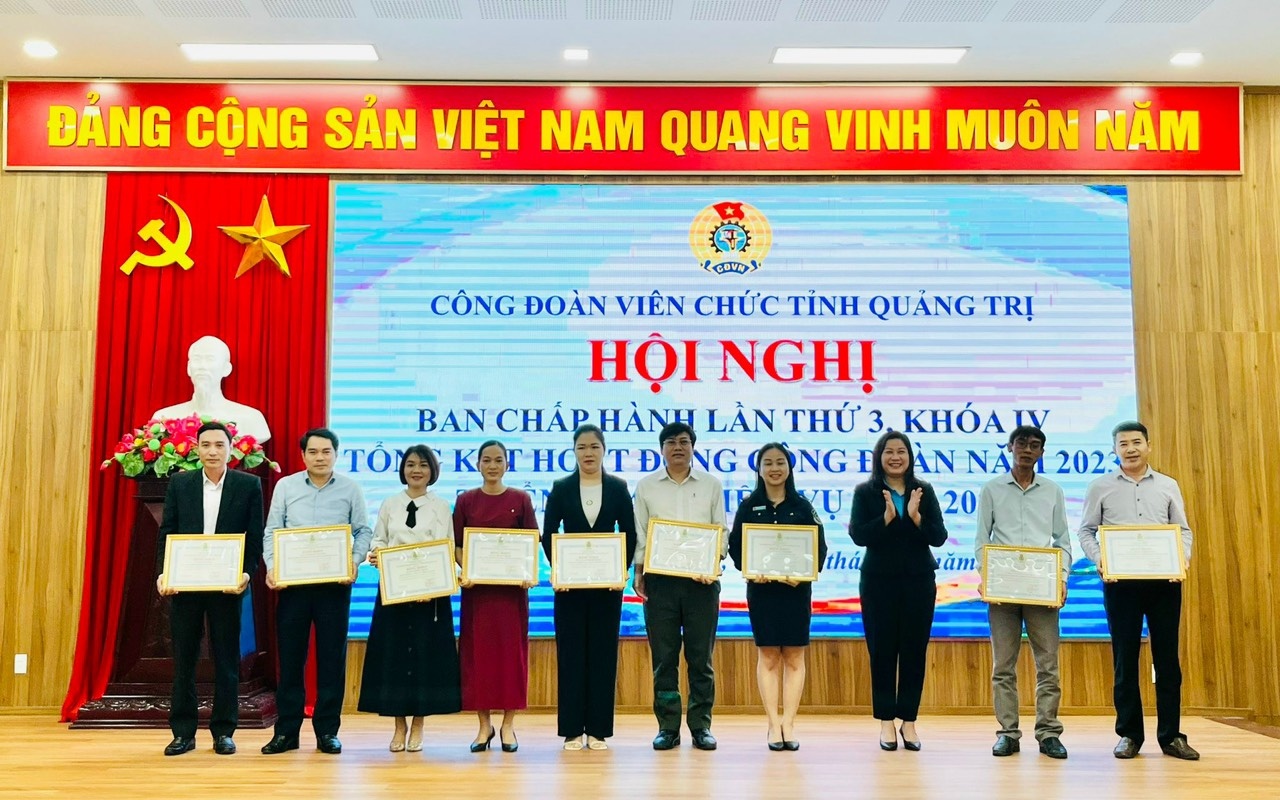Anh Lê Đức Thắng - “Cây sáng kiến” của ngư dân Quảng Trị Anh Lê Đức Thắng - “Cây sáng kiến” của ngư dân Quảng Trị