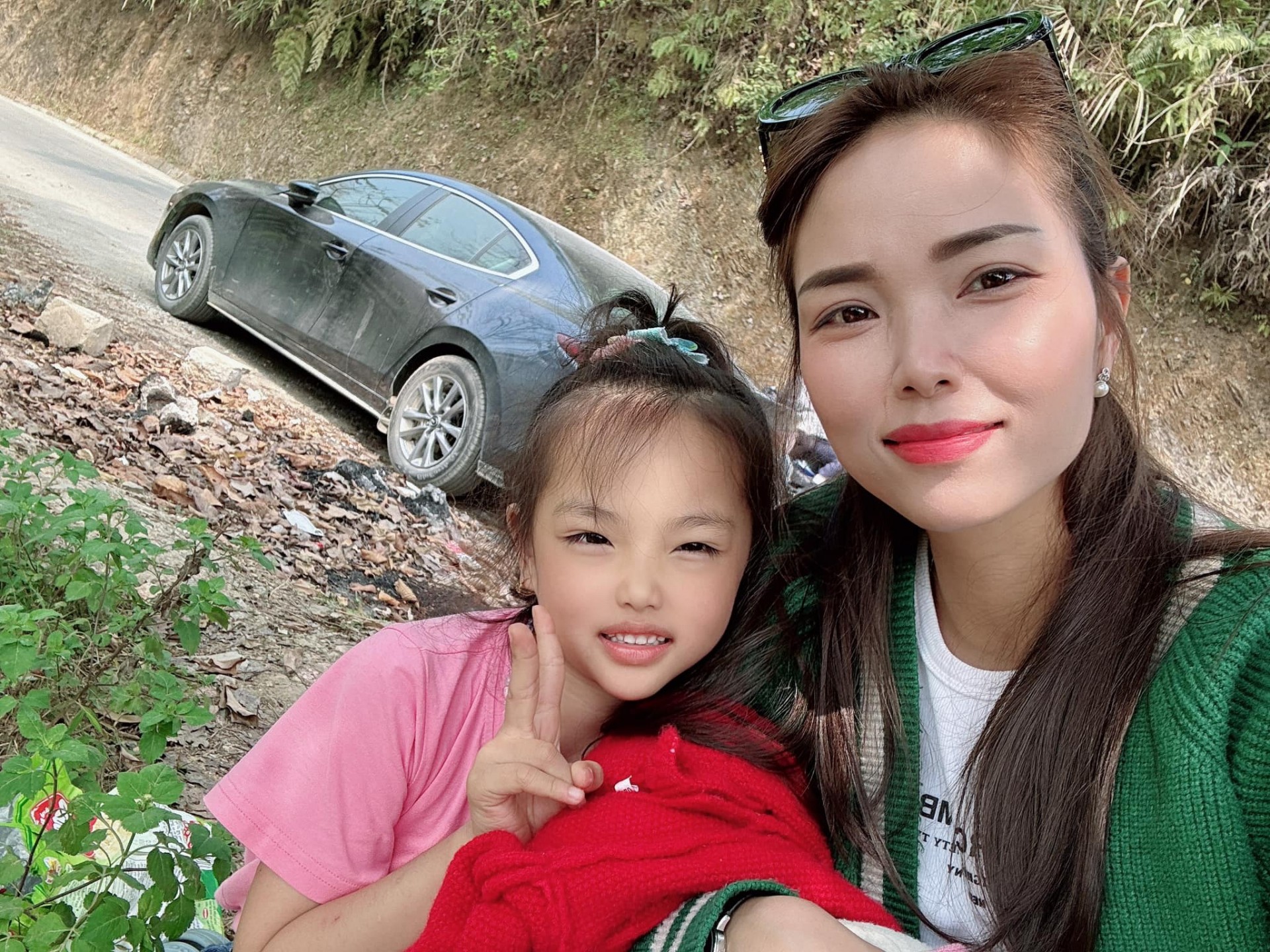 Mẹ trẻ Hà Nội chia sẻ kinh nghiệm cầm lái ô tô đường đèo Hà Giang Mẹ trẻ Hà Nội chia sẻ kinh nghiệm cầm lái ô tô đường đèo Hà Giang