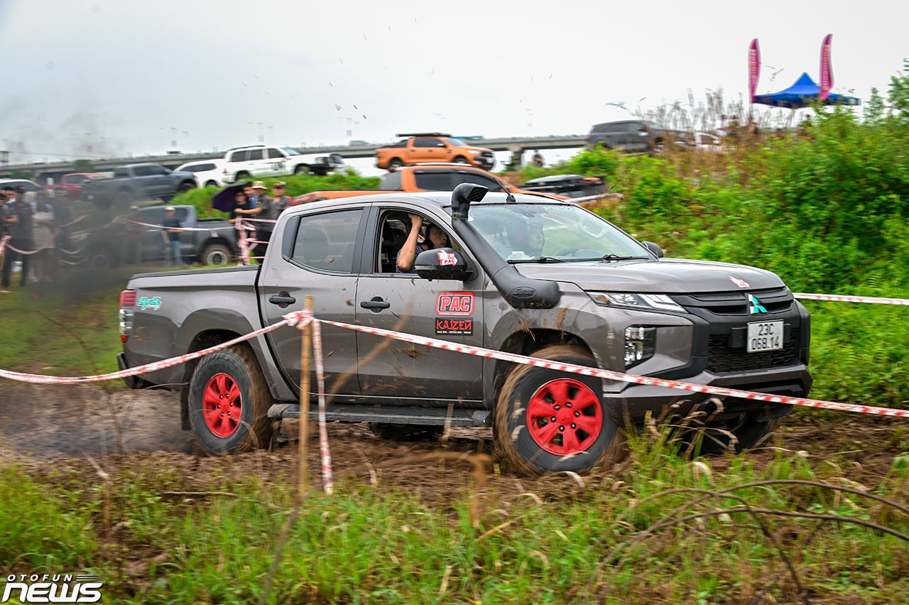 Kỷ niệm sinh nhật lần thứ 11 Câu lạc bộ Xe bán tải địa hình Việt Nam Kỷ niệm sinh nhật lần thứ 11 Câu lạc bộ Xe bán tải địa hình Việt Nam