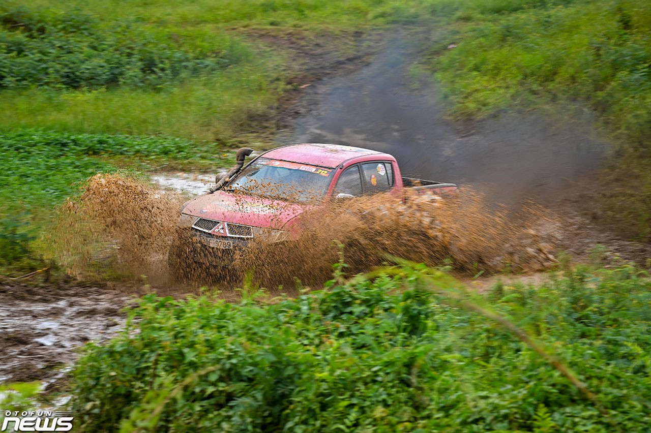 Kỷ niệm sinh nhật lần thứ 11 Câu lạc bộ Xe bán tải địa hình Việt Nam Kỷ niệm sinh nhật lần thứ 11 Câu lạc bộ Xe bán tải địa hình Việt Nam