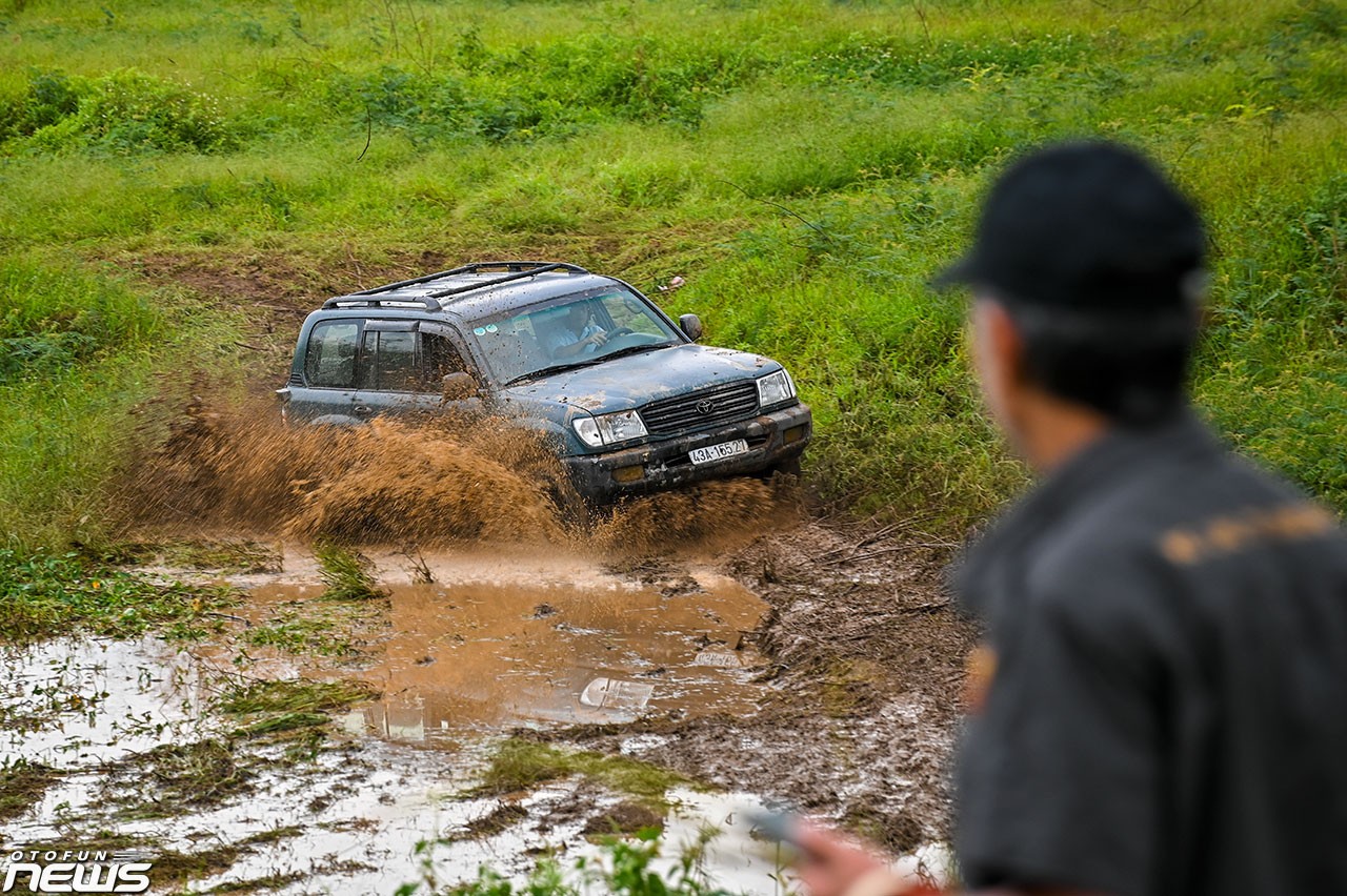 Kỷ niệm sinh nhật lần thứ 11 Câu lạc bộ Xe bán tải địa hình Việt Nam Kỷ niệm sinh nhật lần thứ 11 Câu lạc bộ Xe bán tải địa hình Việt Nam