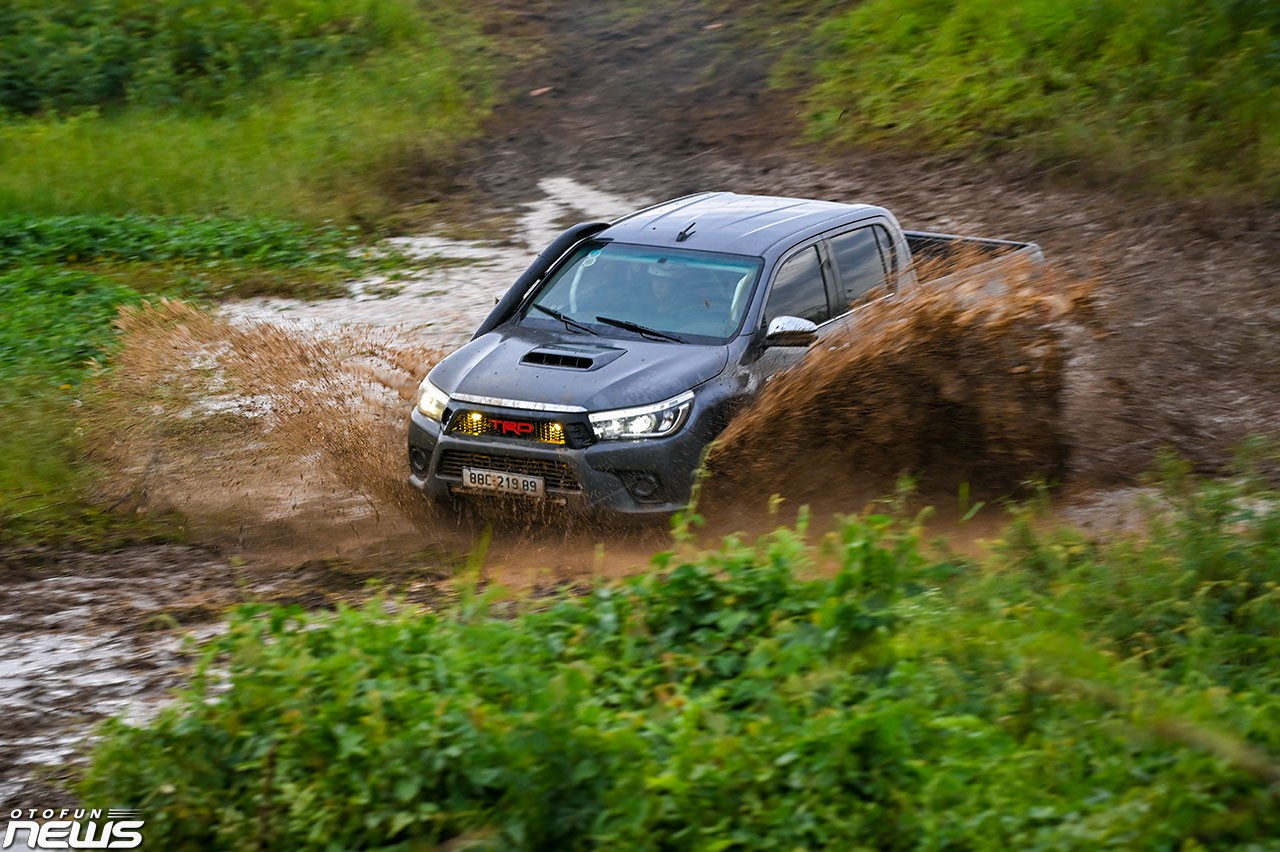 Kỷ niệm sinh nhật lần thứ 11 Câu lạc bộ Xe bán tải địa hình Việt Nam Kỷ niệm sinh nhật lần thứ 11 Câu lạc bộ Xe bán tải địa hình Việt Nam