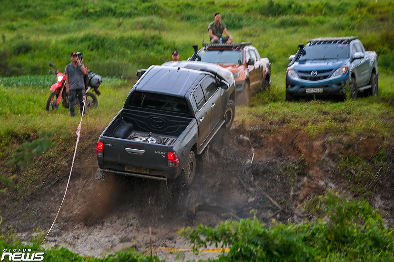 Kỷ niệm sinh nhật lần thứ 11 Câu lạc bộ Xe bán tải địa hình Việt Nam Kỷ niệm sinh nhật lần thứ 11 Câu lạc bộ Xe bán tải địa hình Việt Nam