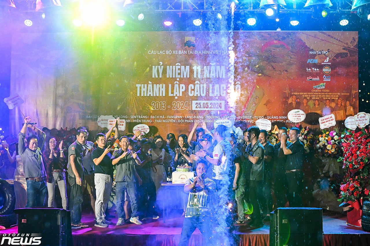 Kỷ niệm sinh nhật lần thứ 11 Câu lạc bộ Xe bán tải địa hình Việt Nam Kỷ niệm sinh nhật lần thứ 11 Câu lạc bộ Xe bán tải địa hình Việt Nam