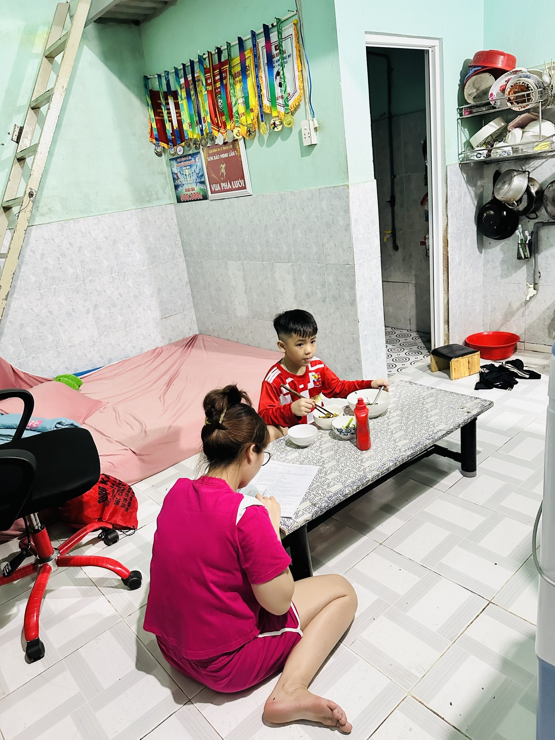 Bài 2: Cơ sở xây dựng lực lượng lao động năng suất, tiến bộ Bài 2: Cơ sở xây dựng lực lượng lao động năng suất, tiến bộ