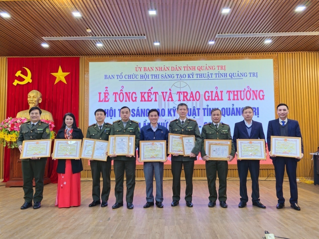 Sáng tạo để phục vụ tốt công tác quản lý, bảo vệ rừng Sáng tạo để phục vụ tốt công tác quản lý, bảo vệ rừng