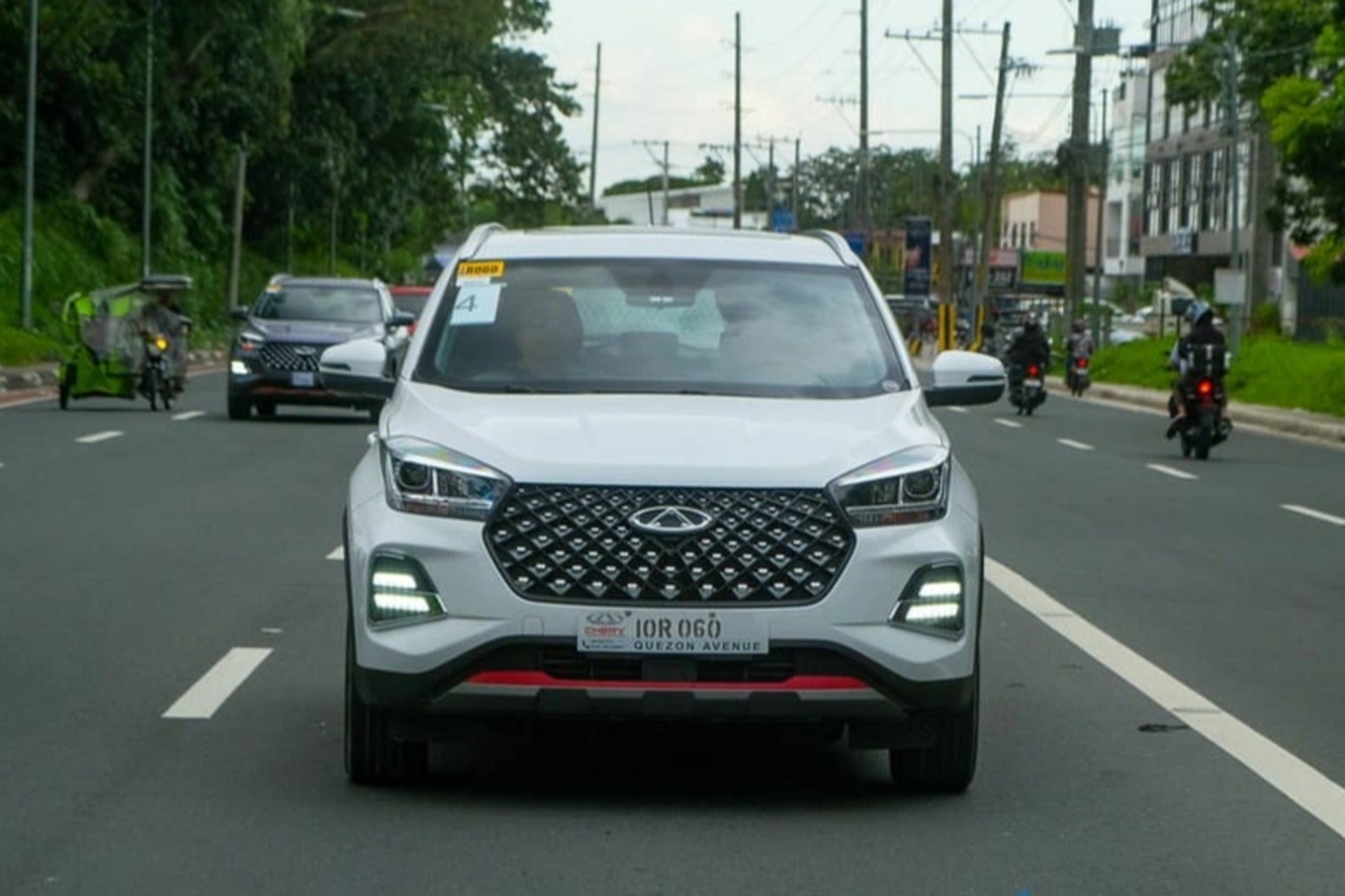 Philippines triệu hồi xe chery tiggo 5x pro dùng chung khung gầm với omoda 5