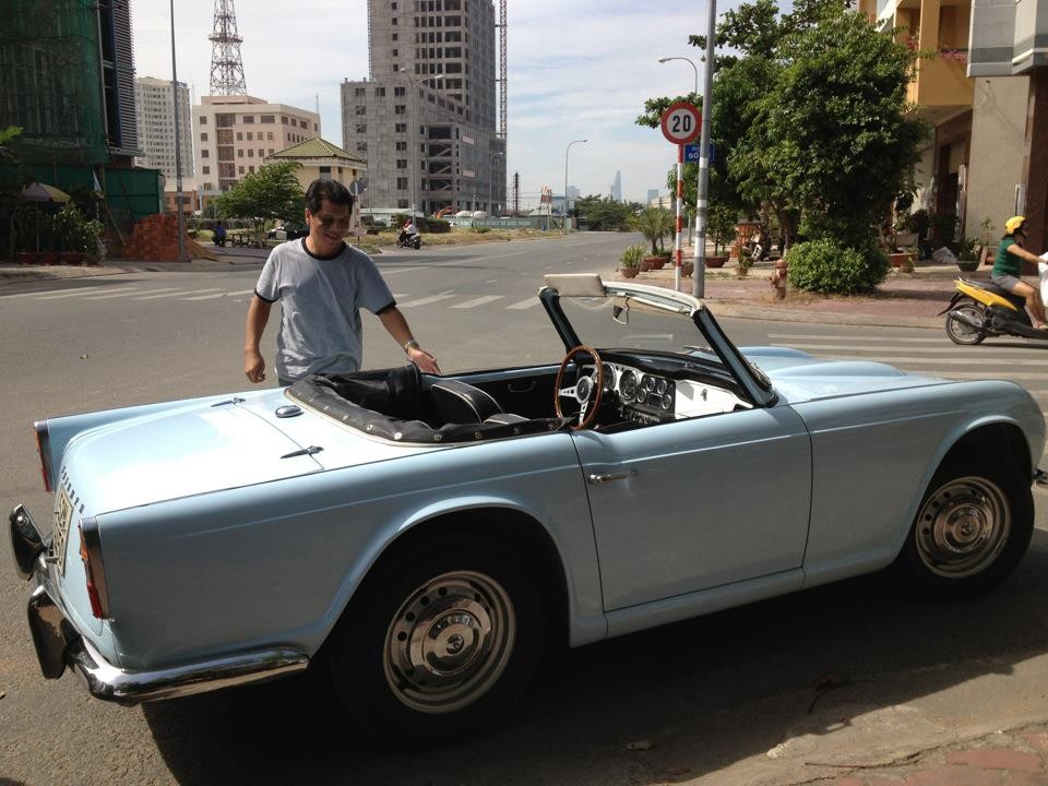 Thú chơi xe cổ của anh Phạm Diên - một người Sài thành