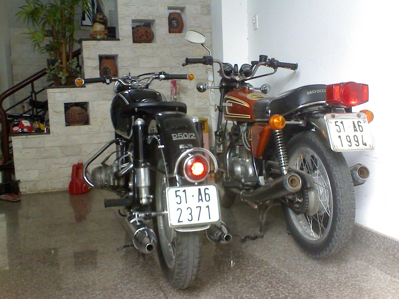 Thú chơi xe cổ của anh Phạm Diên - một người Sài thành