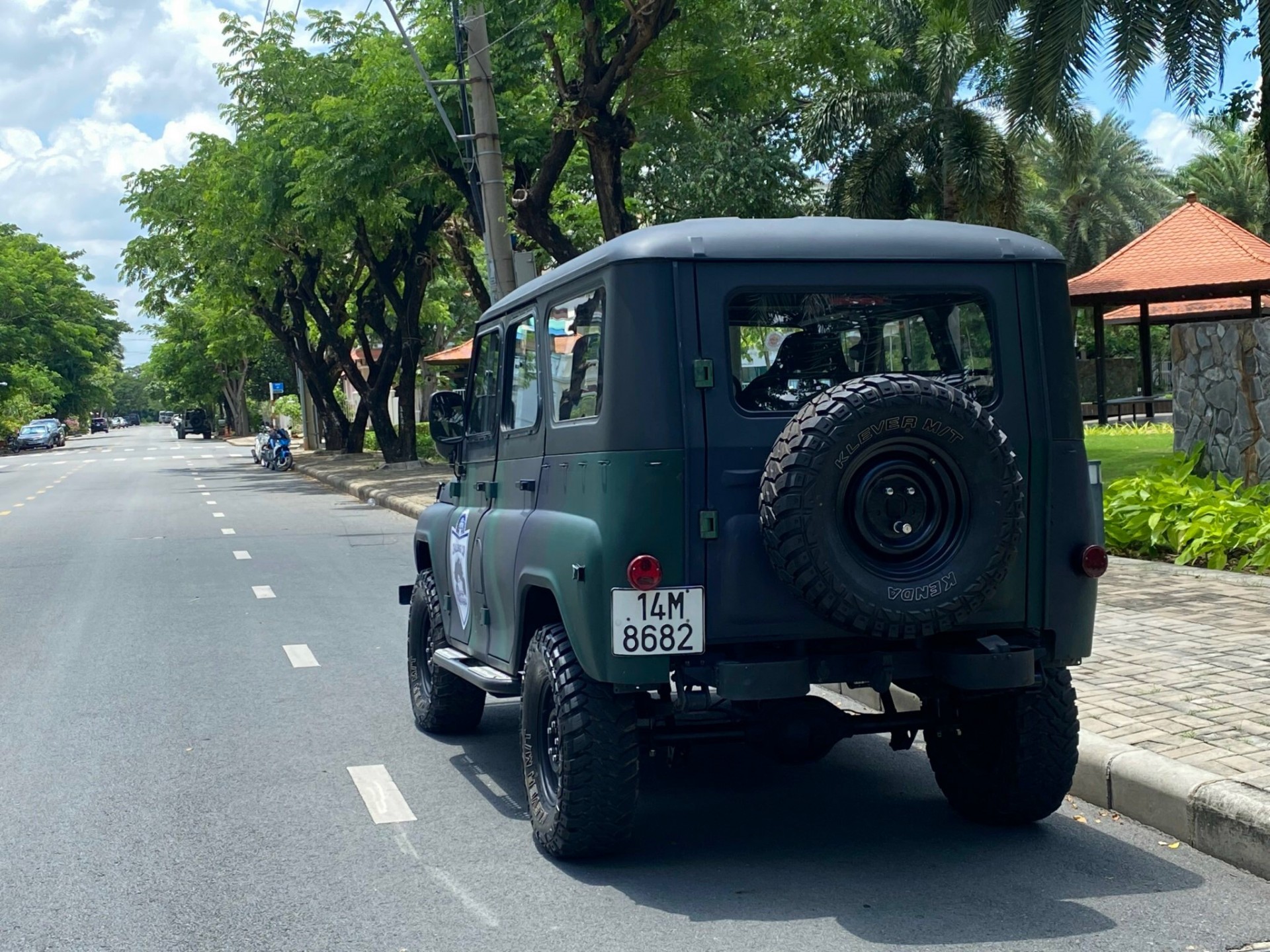 Thú chơi xe cổ của anh Phạm Diên - một người Sài thành