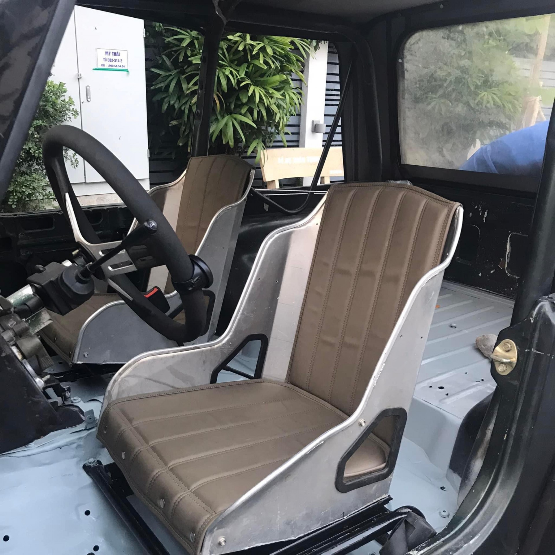 Thú chơi xe cổ của anh Phạm Diên - một người Sài thành