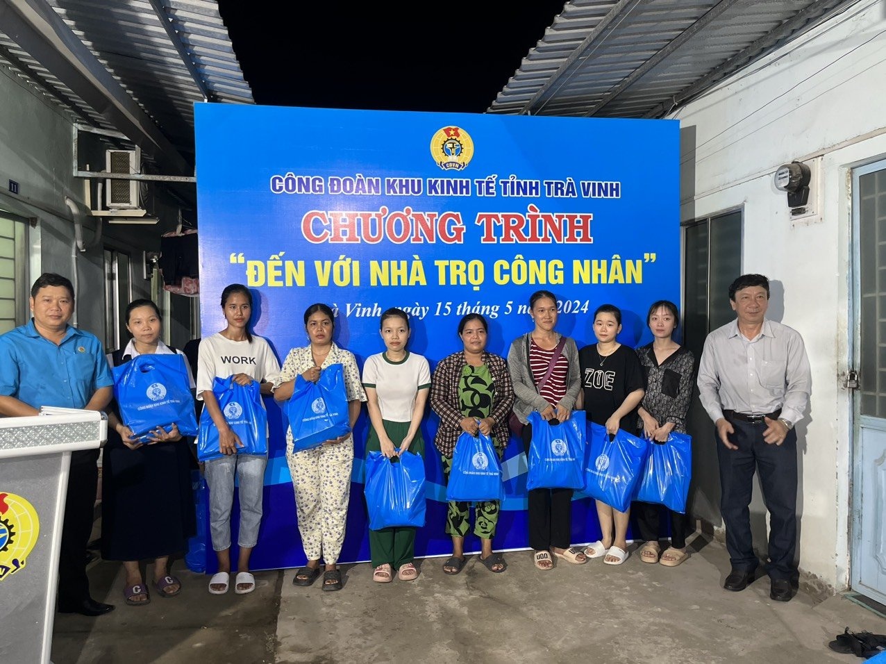 LĐLĐ Trà Vinh: “Đến với nhà trọ Công nhân” sẻ chia nghĩa tình Công đoàn LĐLĐ Trà Vinh: “Đến với nhà trọ Công nhân” sẻ chia nghĩa tình Công đoàn