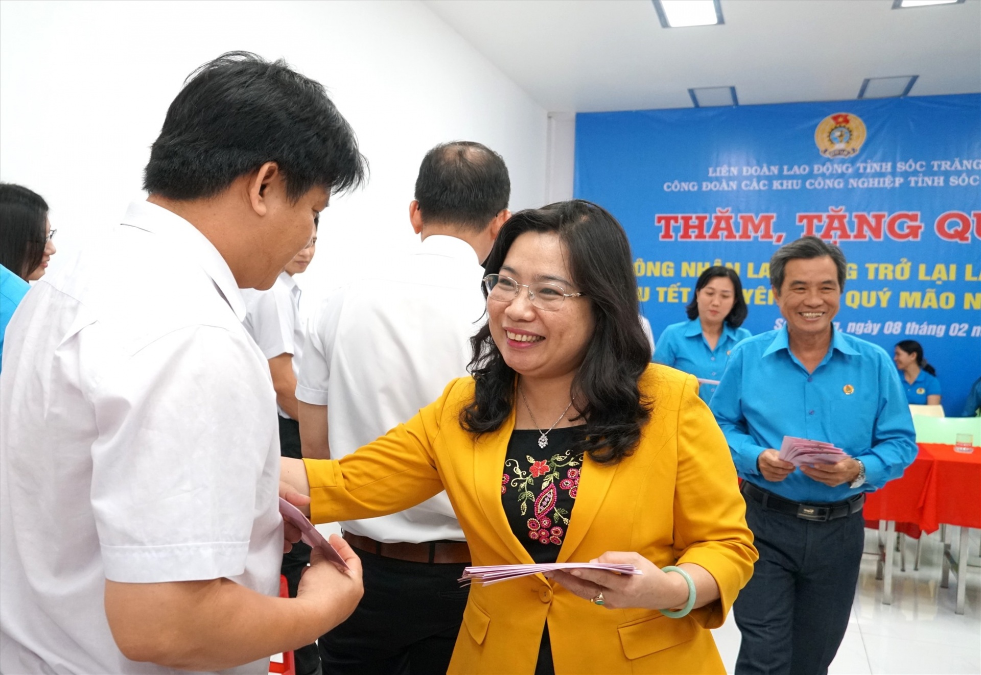 Cứ hết mình đam mê công việc, tận tâm học hỏi