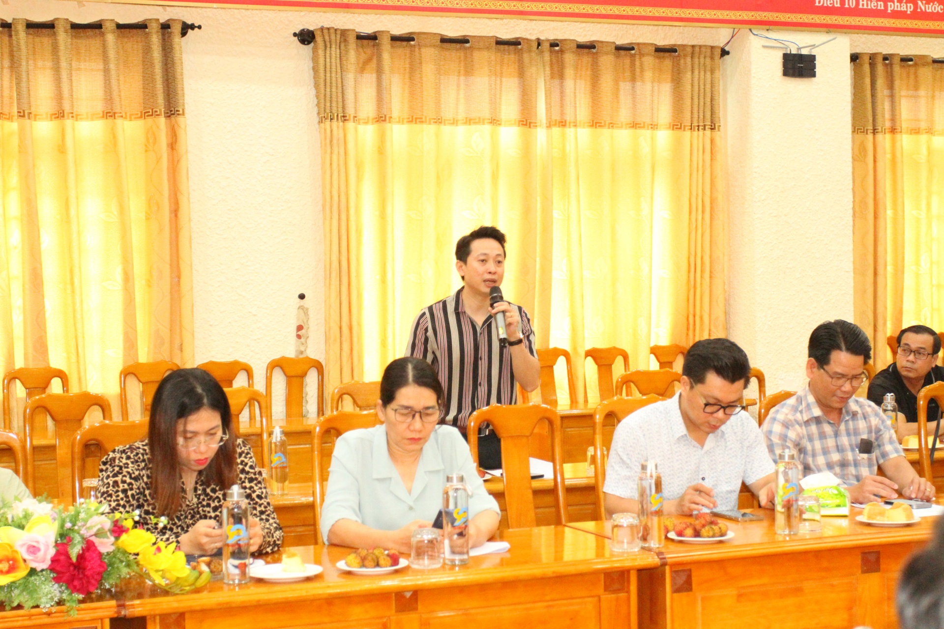 Lan tỏa hình ảnh, con người Đà Nẵng qua những mô hình, tấm gương CNVC, lao động