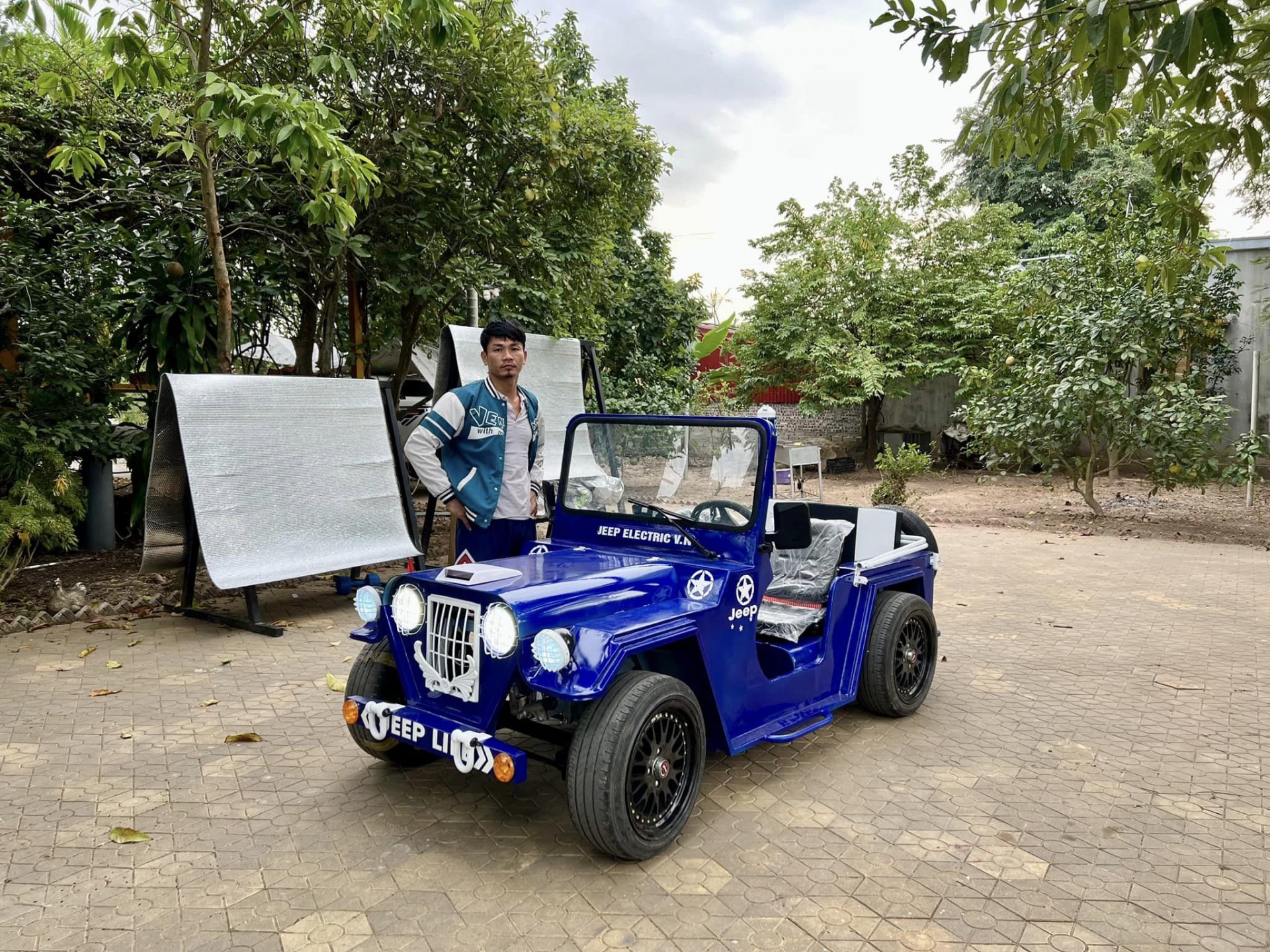 Thợ cơ khí Hải Phòng tự sản xuất hàng loạt ô tô điện, giá chỉ vài chục triệu đồng Thợ cơ khí Hải Phòng tự sản xuất hàng loạt ô tô điện, giá chỉ vài chục triệu đồng