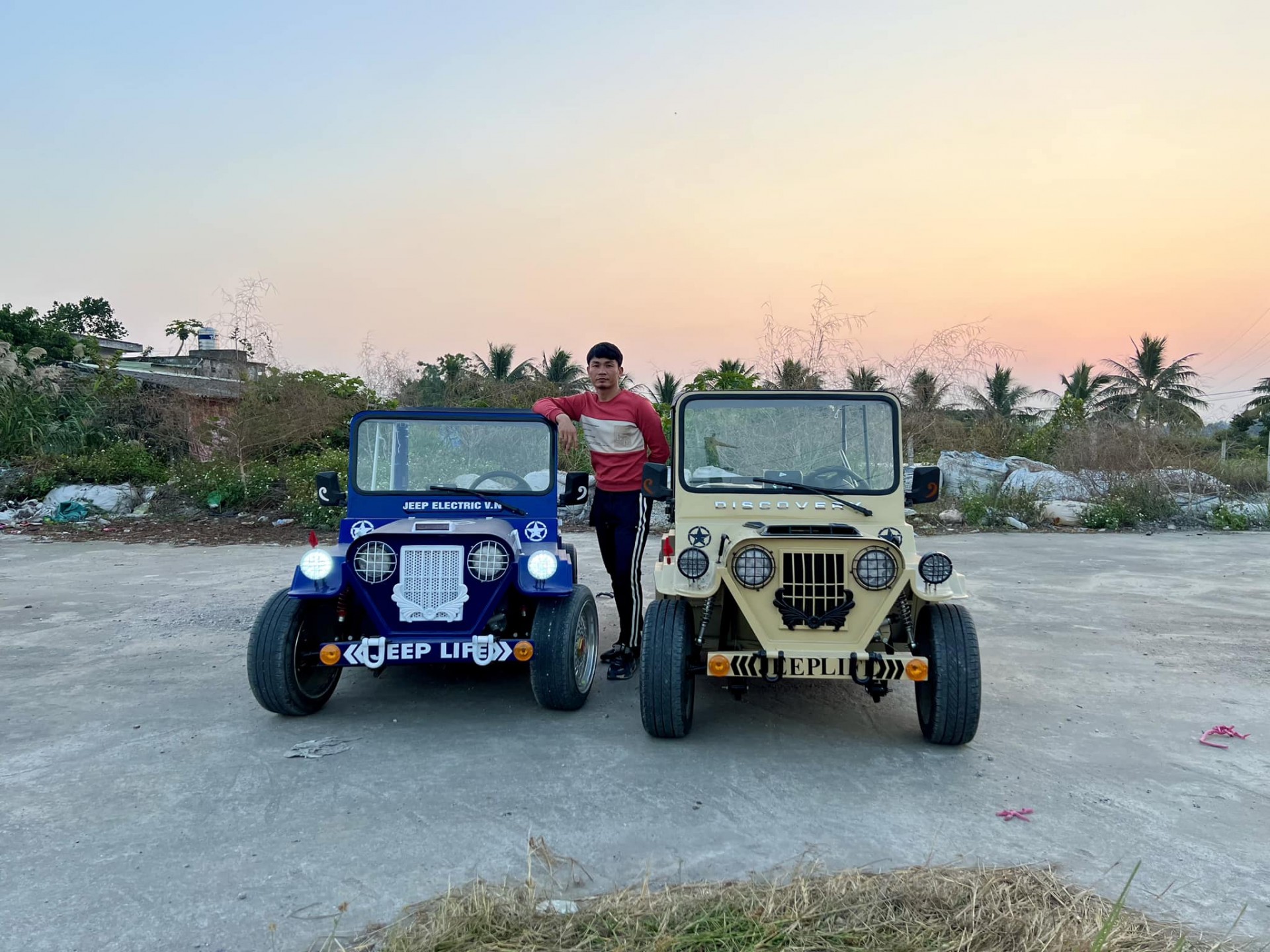 Thợ cơ khí tự sản xuất ô tô chạy điện, giá chỉ vài chục triệu đồng Thợ cơ khí tự sản xuất ô tô chạy điện, giá chỉ vài chục triệu đồng