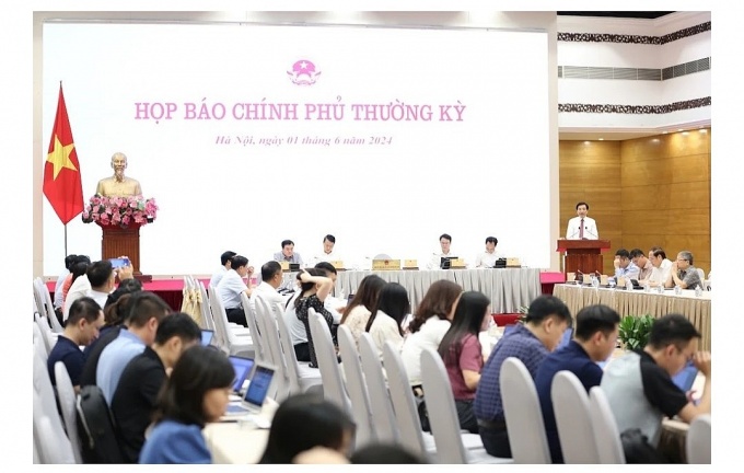 Phải công khai trên các phương tiện thông tin đại chúng