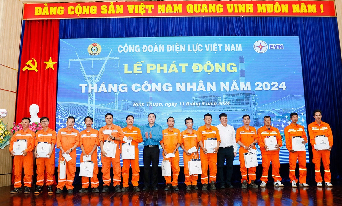 Nhiệm vụ của công tác ATVSLĐ trong tình hình mới và vai trò của tổ chức Công đoàn Nhiệm vụ của công tác ATVSLĐ trong tình hình mới và vai trò của tổ chức Công đoàn