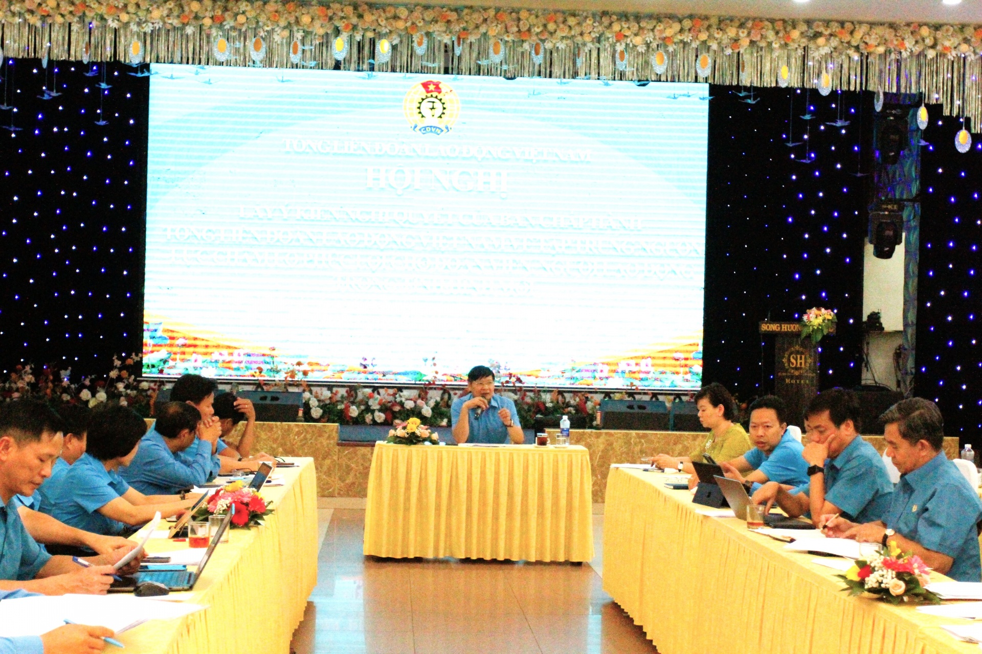 Tập trung nguồn lực chăm lo phúc lợi cho đoàn viên, người lao động trong tình hình mới Tập trung nguồn lực chăm lo phúc lợi cho đoàn viên, người lao động trong tình hình mới