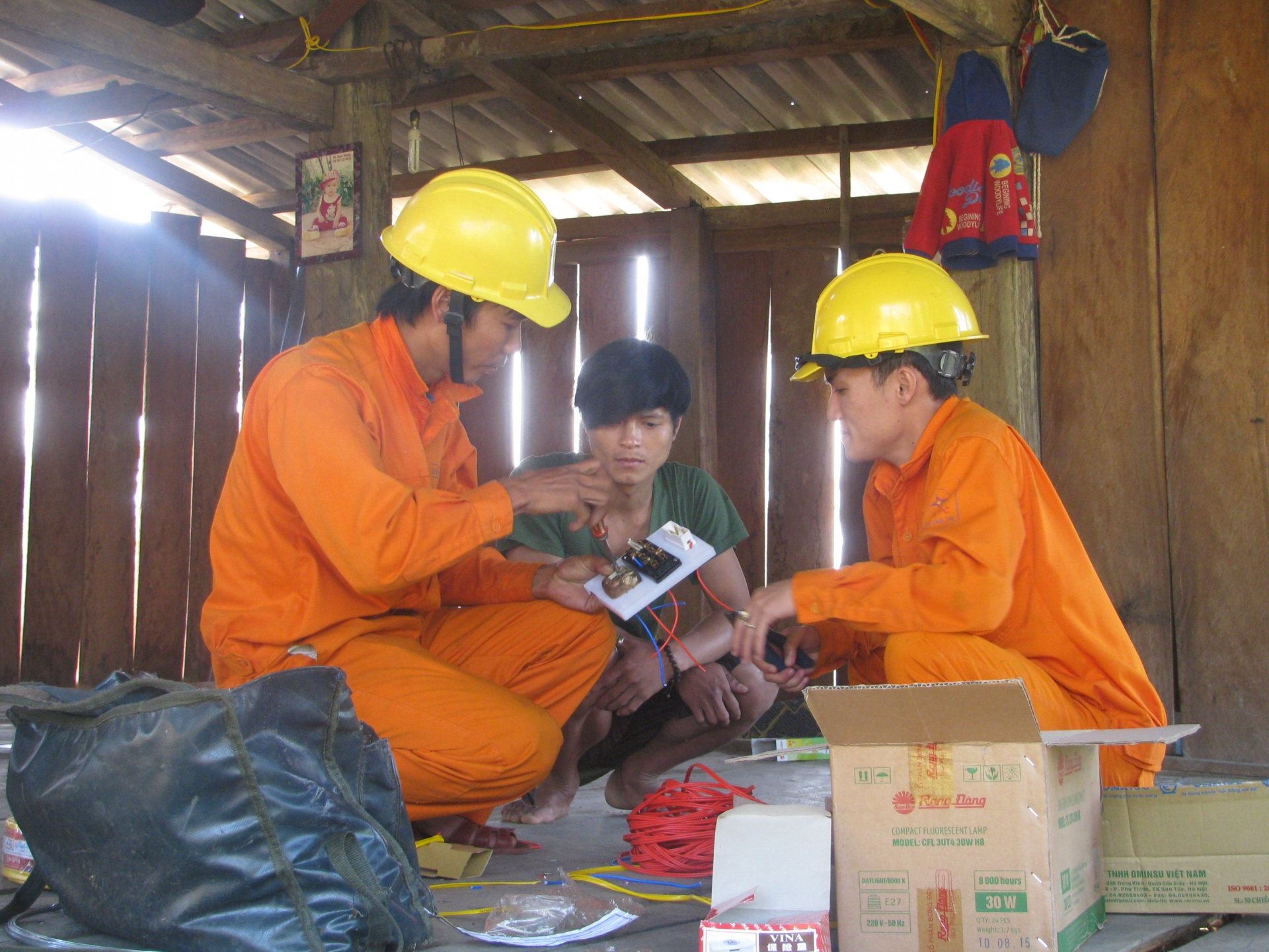 Công đoàn Công ty Điện lực Quảng Trị: những phần việc nặng nghĩa ân tình Công đoàn Công ty Điện lực Quảng Trị: những phần việc nặng nghĩa ân tình